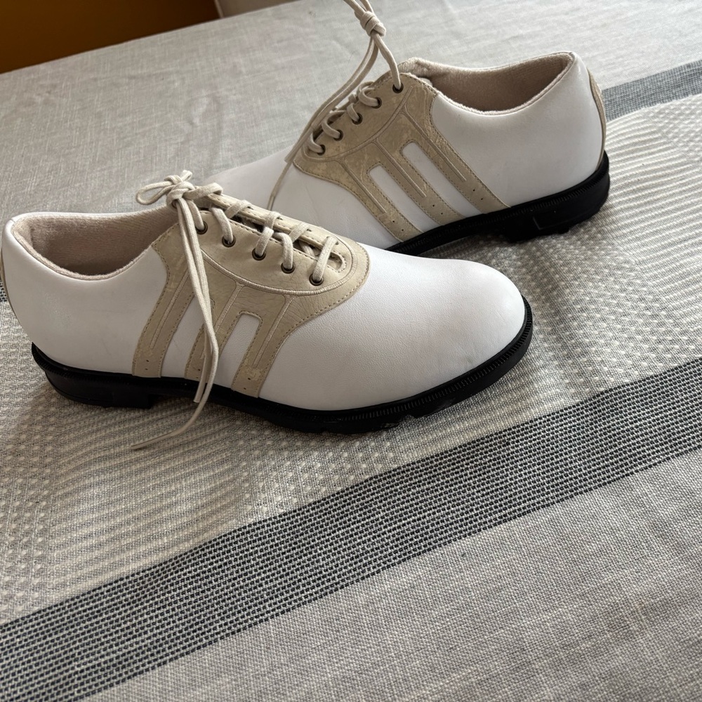 Adidas spiked women’s golf shoes